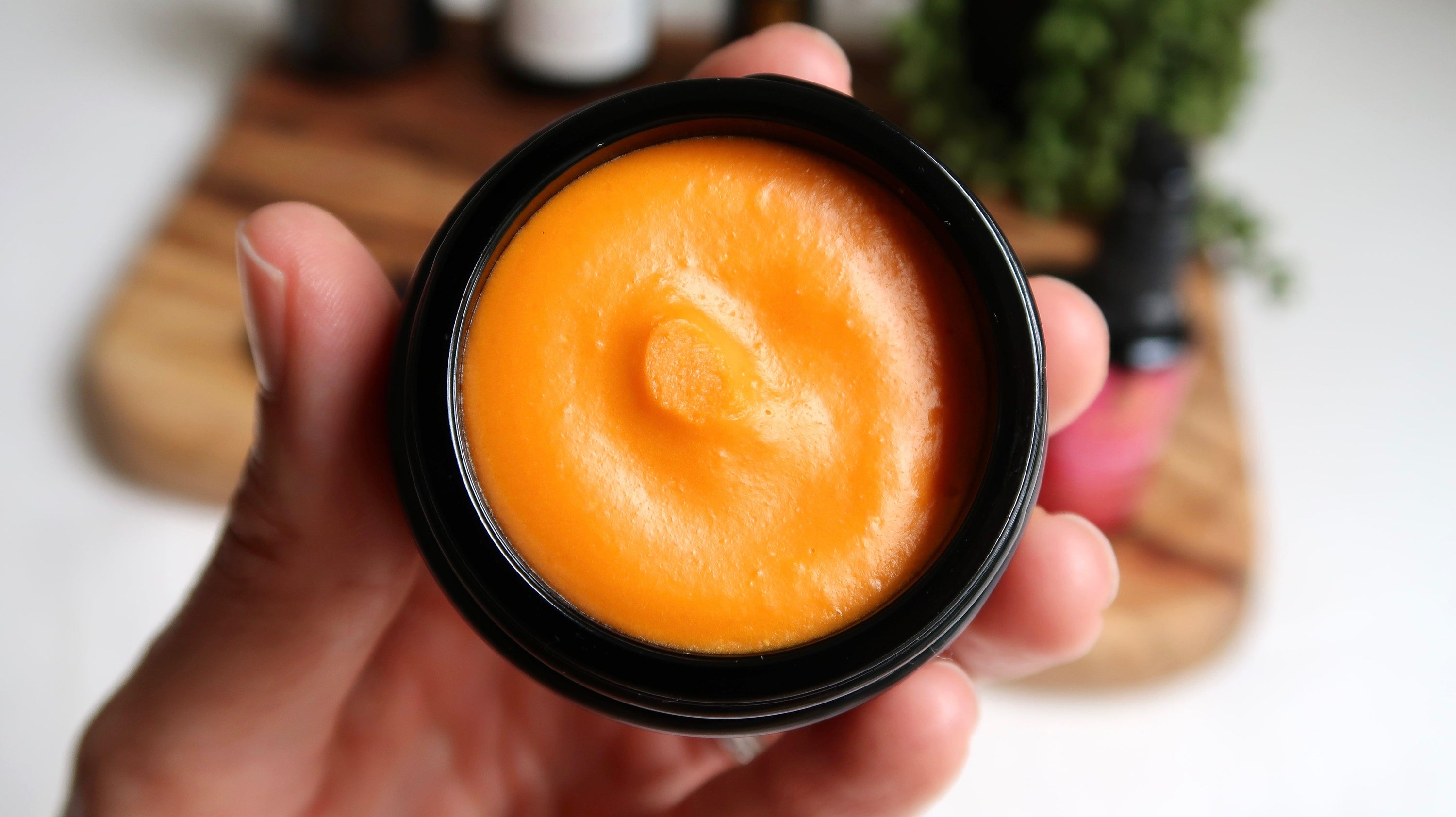 Discover our best-selling brightening duo Sublime balm + L'Élixir de Clarté (brightening serum with AHAs) - Okoko Cosmétiques Official Site