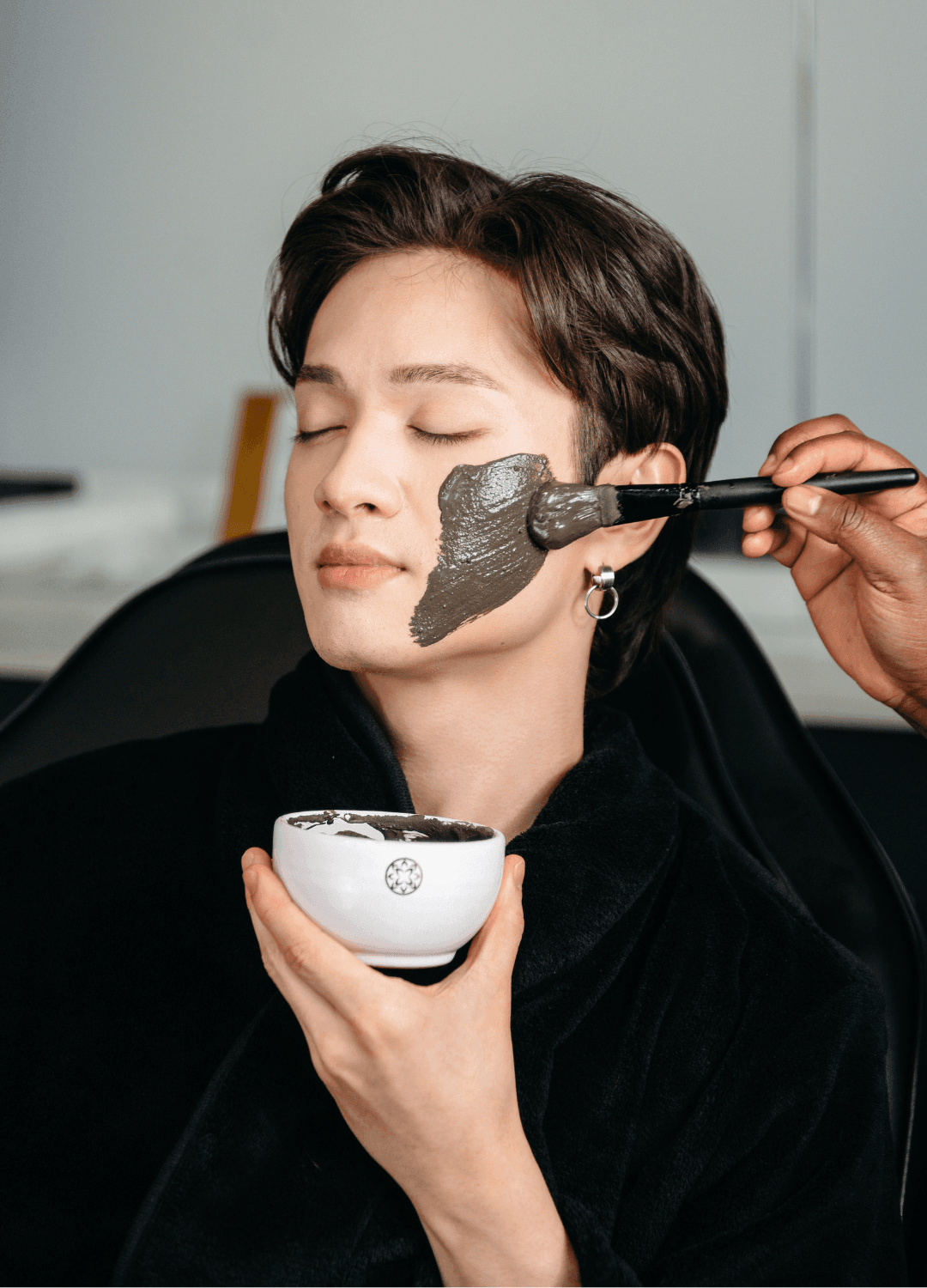 La D’tox Noire Detox Clay Mask with Activated Charcoal + Niacinamide