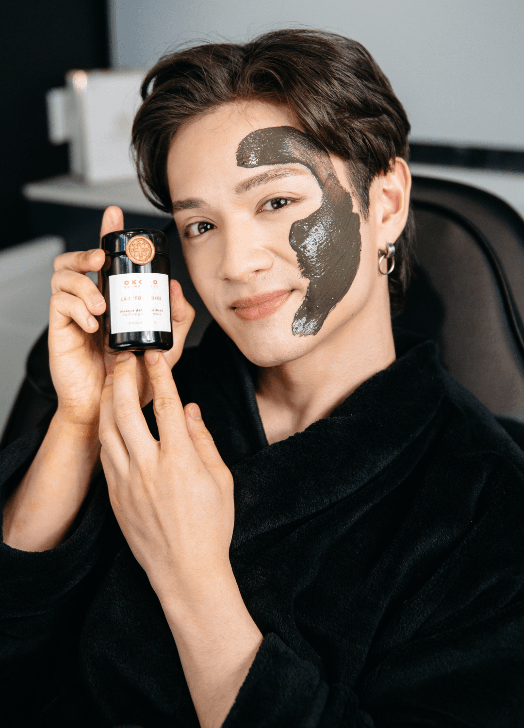 La D’tox Noire Detox Clay Mask with Activated Charcoal + Niacinamide