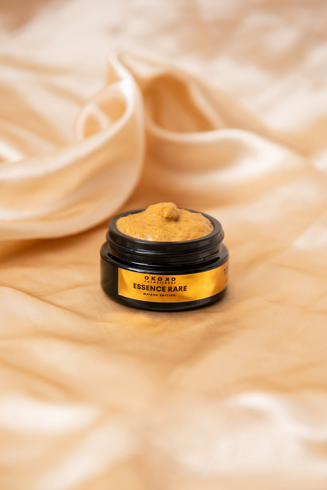 Essence Rare – Precious Gold Mask: Experience True Luxury | Limited Quantities Available