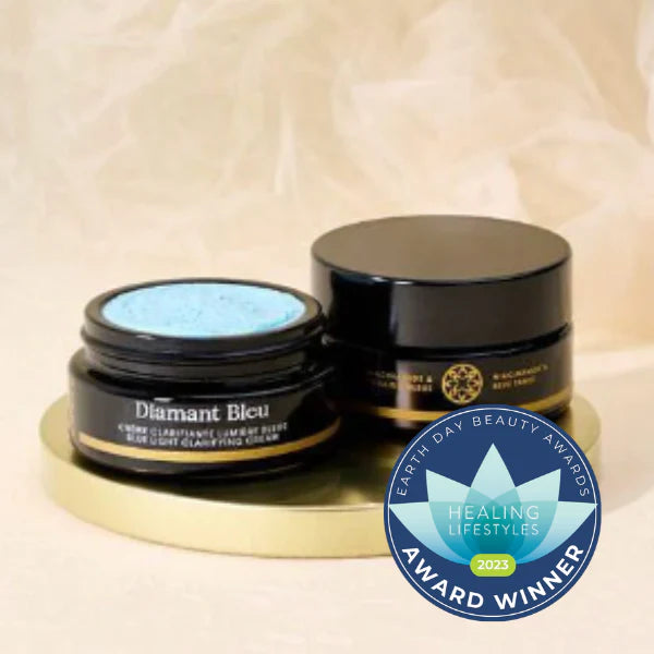 OKOKO Cosmétiques Diamant Bleu — award-winning blue-light clarifying cream honored as Best Moisturizer 2023 by Healing Lifestyles Earth Day Beauty Awards. Infused with niacinamide and blue tansy to soothe, hydrate, and protect skin from urban stress and digital exposure, embodying OKOKO’s Intelligent Luxury Skincare™ philosophy.
