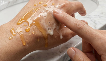 Radiance Cleansing Oil with Papaya &amp; Turmeric